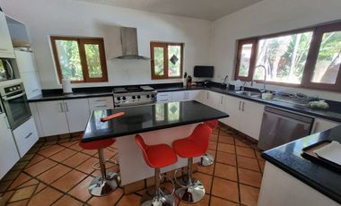 Espectacular residencia en Los Apantles, Morelos