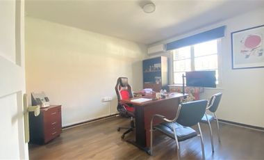 Oficina en Venta en Dragones de la Reina