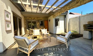 Espectacular propiedad remodelada en el Portal de la Frontera