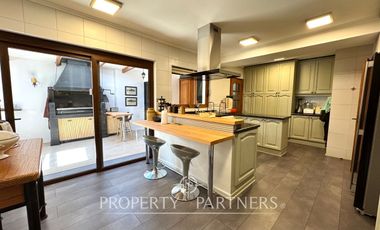 Espectacular propiedad remodelada en el Portal de la Frontera