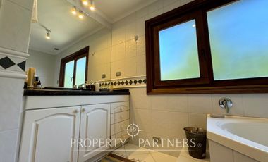 Espectacular propiedad remodelada en el Portal de la Frontera