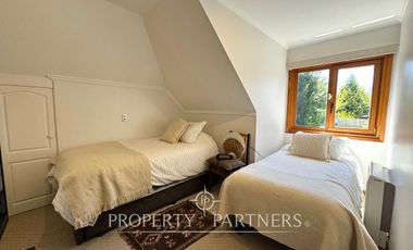 Espectacular propiedad remodelada en el Portal de la Frontera