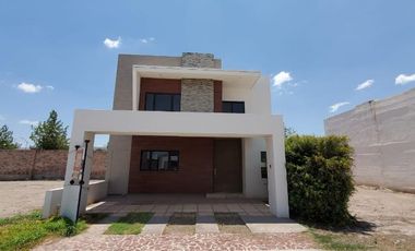 CASA EN VENTA EN ALTOZANO, GOMEZ PALACIO, DURANGO.