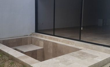 CASA EN PRIVADA, TEMOZON NORTE, CON opcion PANELES AREA LAS FINCAS