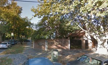 Casa en venta - 4 Dormitorios 2 Baños - Cochera - 254Mts2 - Lomas de Zamora