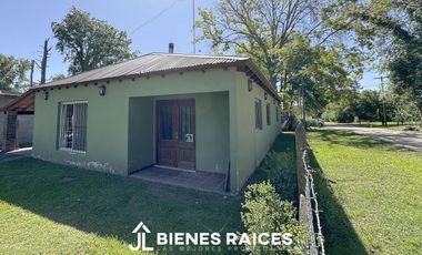 Casa en venta en Los Cardos Cardales 2 lotes