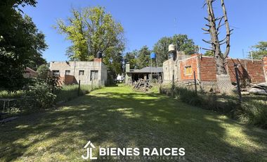 Casa en venta en Los Cardos Cardales 2 lotes