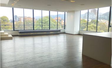 Espectacular PH con terraza para Arriendo en el Virrey
