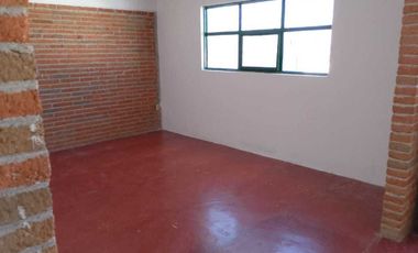 Terreno con oficinas en renta en Corregidora