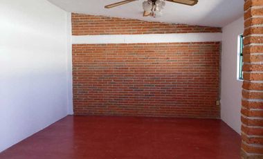 Terreno con oficinas en renta en Corregidora