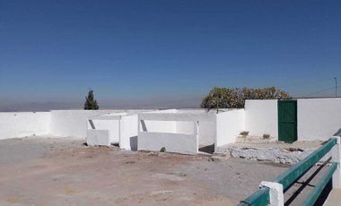 Terreno con oficinas en renta en Corregidora