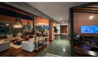 ARRIENDO CASA CON 3 HABIT. EN PARCELACION LLANOGRANDE