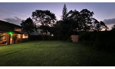 ARRIENDO CASA CON 3 HABIT. EN PARCELACION LLANOGRANDE