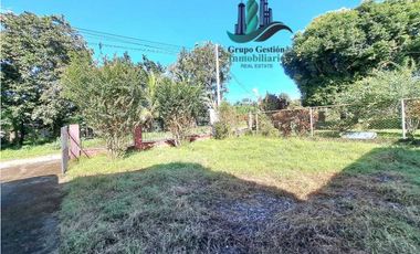 VENDO CASA TRES HABITACIONES Y EN LOTE DE MIL METROS BUGABA