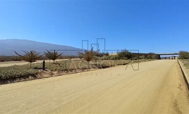 Parcela en Venta en Condominio Agua Dulce, cercano a Huentelauquen.