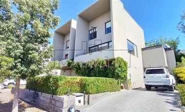 Casa en Venta en Cercano Colegio Manquecura