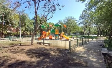 Casa en Venta en Cercano Colegio Manquecura