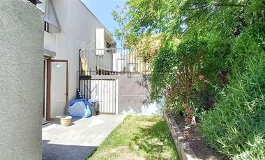 Casa en Venta en Cercano Colegio Manquecura