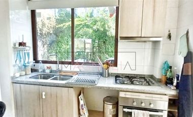 Casa en Venta en Cercano Colegio Manquecura