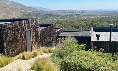 Casa en Venta en CONDOMINIO ALTOS DE OLMUE