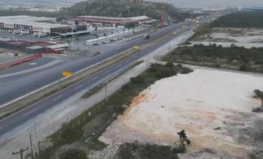RENTA de terreno industrial de 3 ha en Santa Catarina
