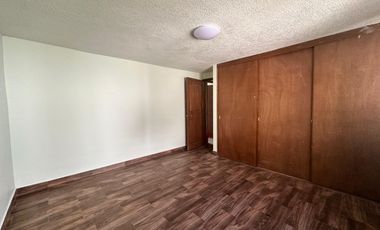 RENTA CASA EN SANTIAGUITO, METEPEC, MÉXICO