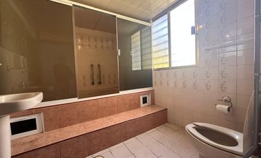 RENTA CASA EN SANTIAGUITO, METEPEC, MÉXICO