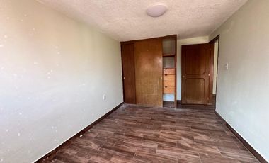 RENTA CASA EN SANTIAGUITO, METEPEC, MÉXICO
