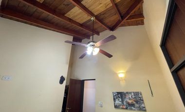 Casa en Venta Club de Campo los Quinchos - APTO CREDITO
