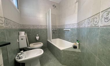 Casa en Venta Club de Campo los Quinchos - APTO CREDITO