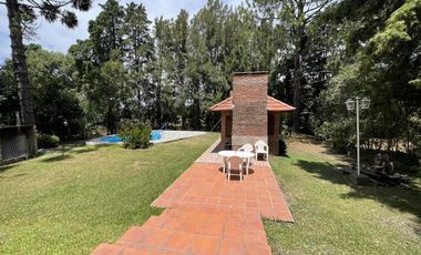 Casa en Venta Club de Campo los Quinchos - APTO CREDITO
