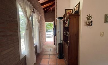 Casa en Venta Club de Campo los Quinchos - APTO CREDITO