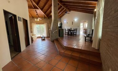 Casa en Venta Club de Campo los Quinchos - APTO CREDITO