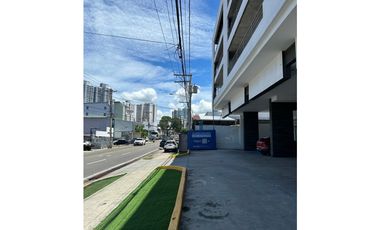 ALQUILER LOCAL AMPLIO ORILLA DE CALLE PARQUE LEFEVRE AVE PRINCIPAL