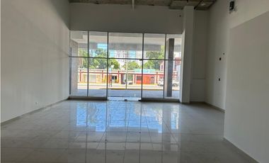 ALQUILER LOCAL AMPLIO ORILLA DE CALLE PARQUE LEFEVRE AVE PRINCIPAL