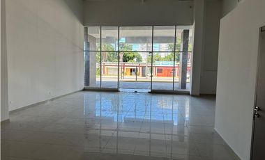 ALQUILER LOCAL AMPLIO ORILLA DE CALLE PARQUE LEFEVRE AVE PRINCIPAL