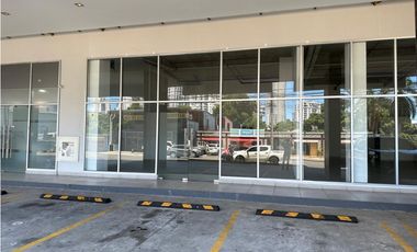 ALQUILER LOCAL AMPLIO ORILLA DE CALLE PARQUE LEFEVRE AVE PRINCIPAL