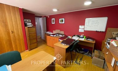Se vende gran oficina en  sector Av Alemania