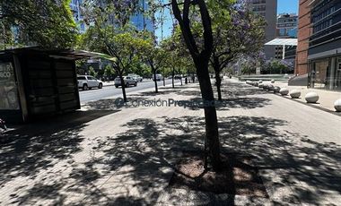 Local Comercial en Arriendo en ARRIENDO DE LOCAL COMERCIAL EN LAS CONDES / EXCELENTE UBICACIÓN EN AV. APOQUINDO