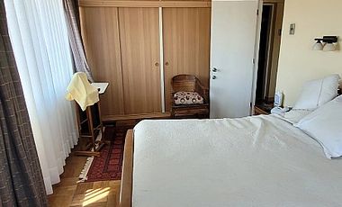 VENDO DEPTO EN PLENO CENTRO IDEAL PARA REMODELACIÓN.