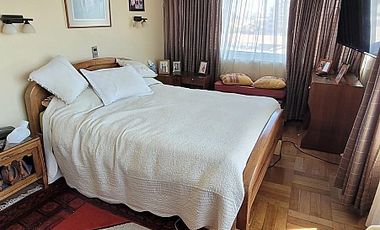 VENDO DEPTO EN PLENO CENTRO IDEAL PARA REMODELACIÓN.