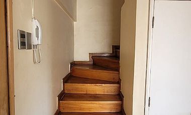 VENDO DEPTO EN PLENO CENTRO IDEAL PARA REMODELACIÓN.