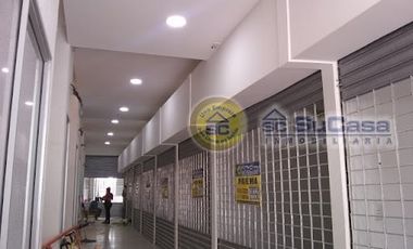 Excelente local en pasaje comercial
