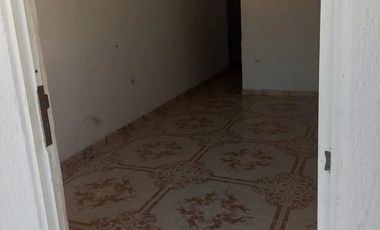 Casa en venta de Dos pisos con Apartamentos independientes