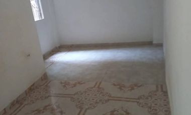 Casa en venta de Dos pisos con Apartamentos independientes