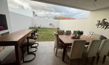 Solares de Manantiales - 3 Dorm - Escritorio- Calef.Central