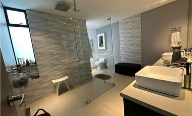 Casa campestre amoblada en venta sector Avenida Centenario