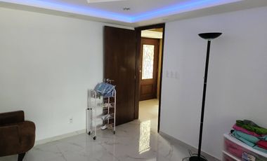 CASA EN VENTA, LOMAS VERDES IV SECCION