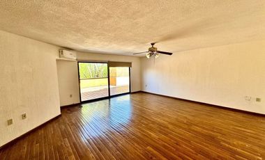 RESIDENCIA EN RENTA EN BALCONES DEL CAMPESTRE