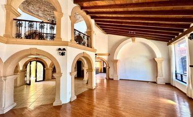 RESIDENCIA EN RENTA EN BALCONES DEL CAMPESTRE